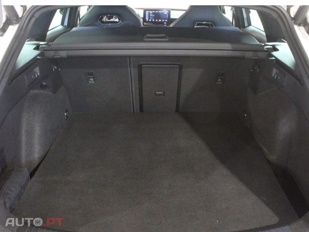 Cupra Leon ST TSI DSG e-hybrid I.V.A DEDUTÍVEL 