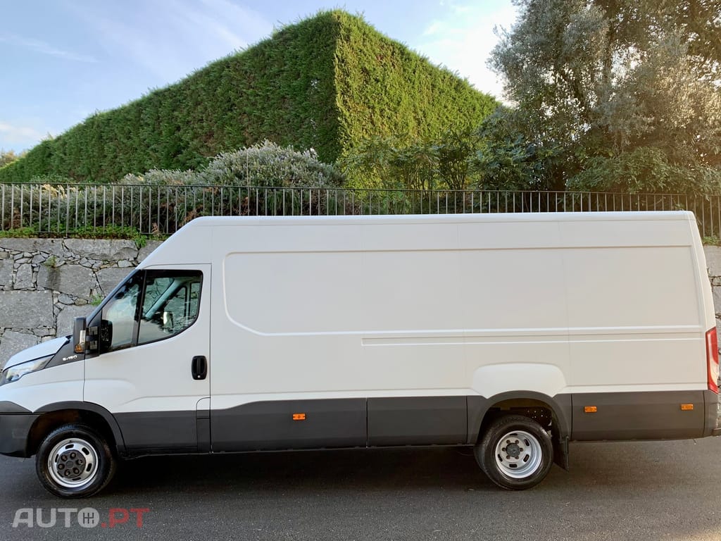 Iveco Daily 3.0 35S15V 4100 18m3