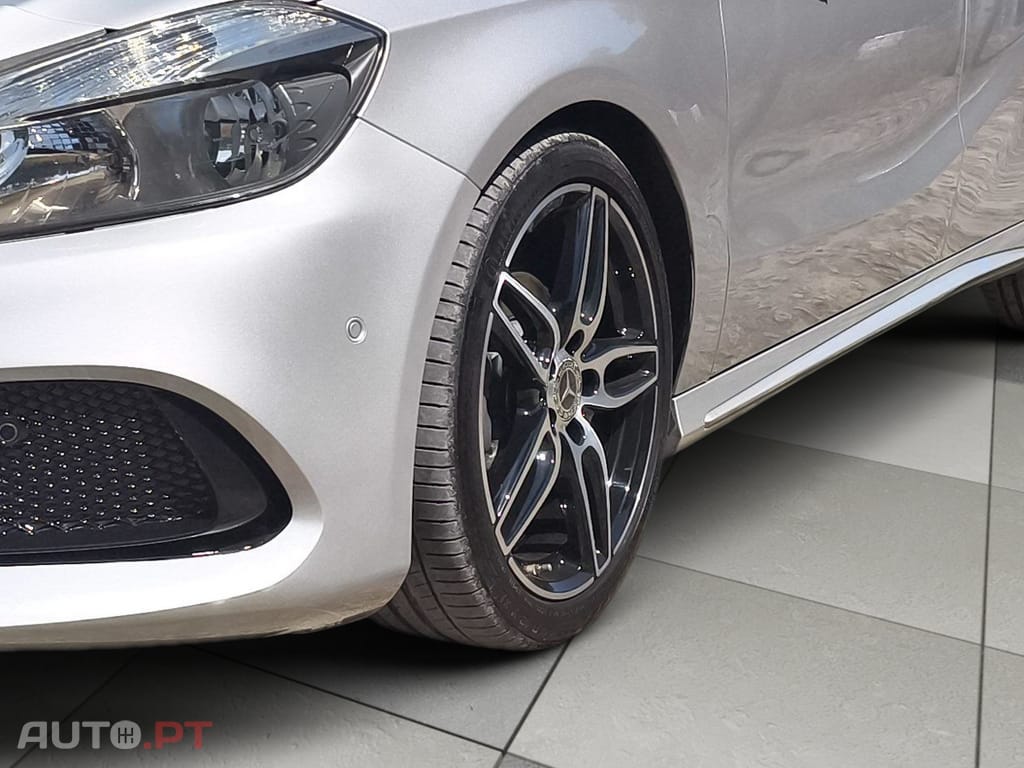 Mercedes-Benz A 180 d AMG Line