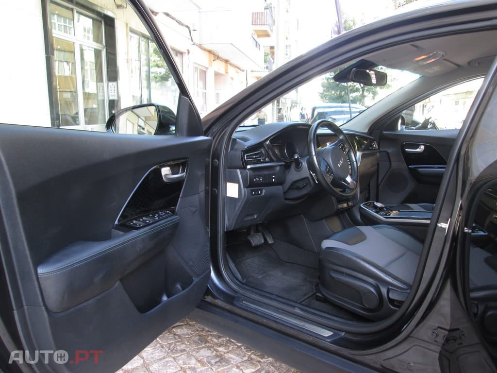 Kia Niro 39.2kWh Move 39