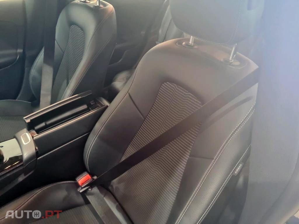 Mercedes-Benz CLA 250 e Shooting Brake Style Plus