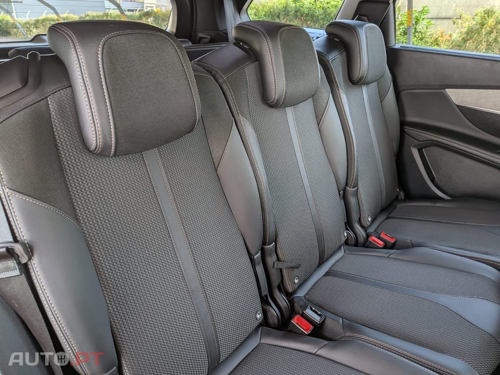 Peugeot 5008 1.2 PureTech GT EAT8