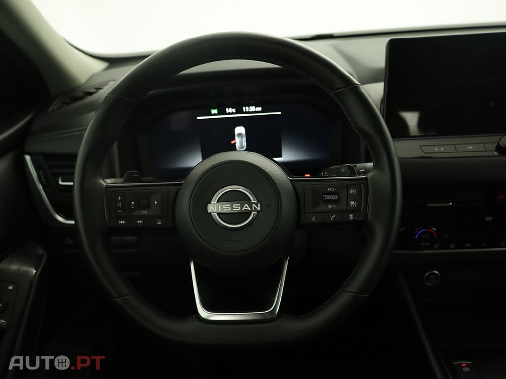 Nissan Qashqai Qashqai 1.3 DIG-T N-Connecta LED Xtronic