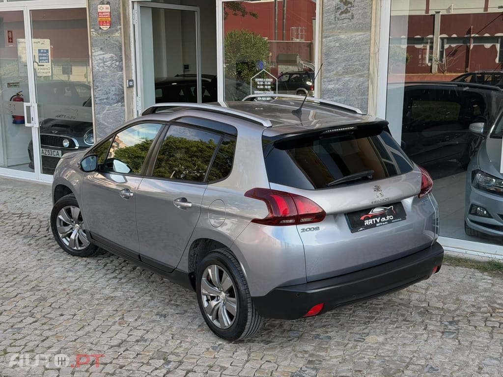 Peugeot 2008 1.2 PureTech Active