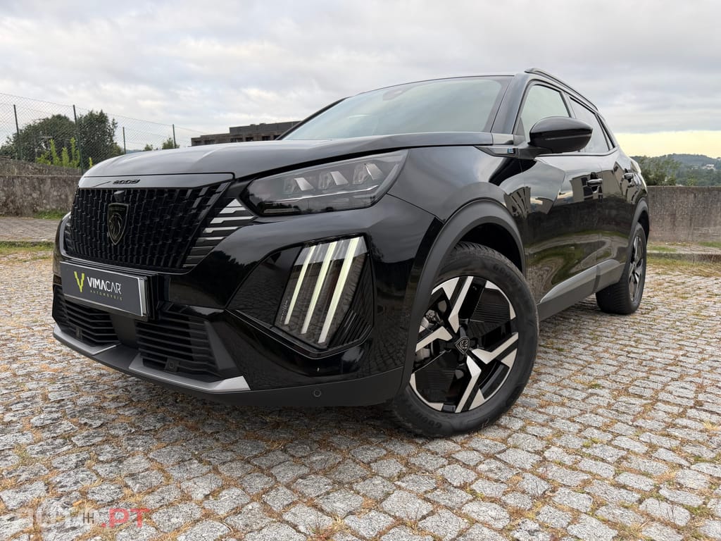 Peugeot E-2008 54 kWh GT