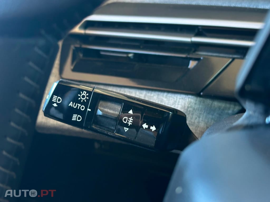 Peugeot E-3008 73 kWh Allure