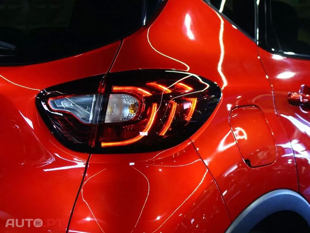 Renault Captur 1.5 dCi Red Edition