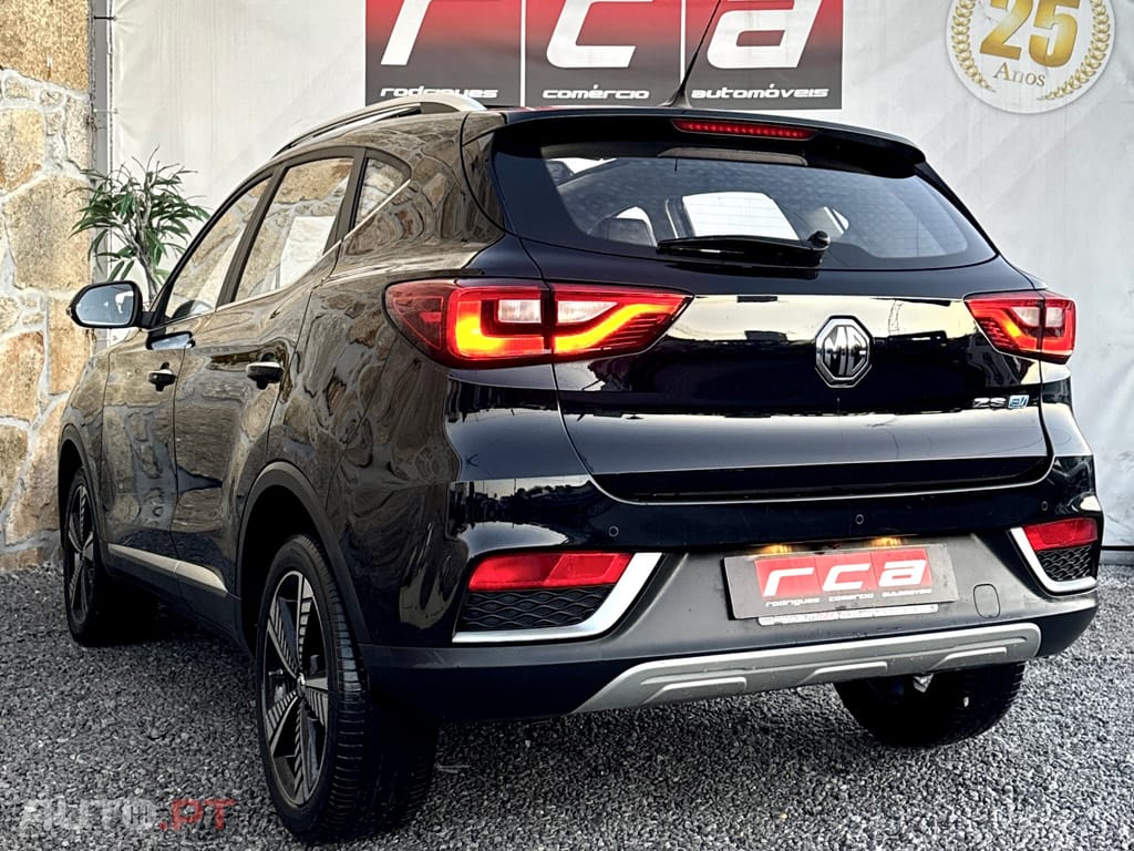 MG ZS EV 44.5 kWh Luxury  c/ IVA