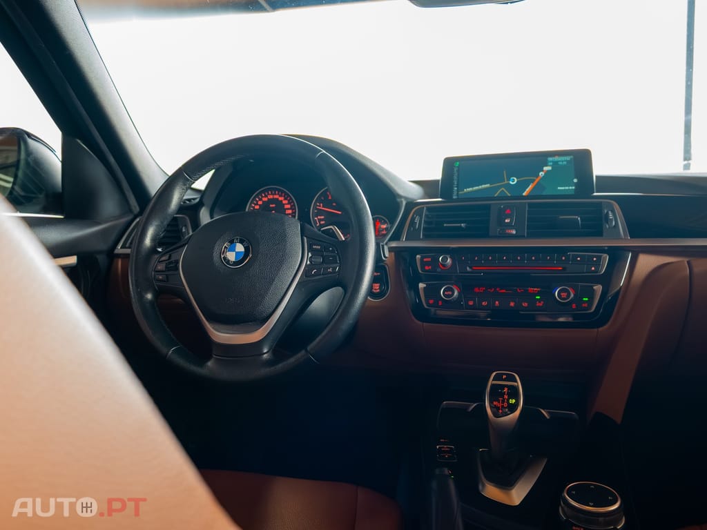 BMW 320 d Touring Line Luxury Auto
