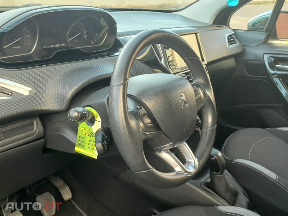 Peugeot 208 1.2 PureTech Style