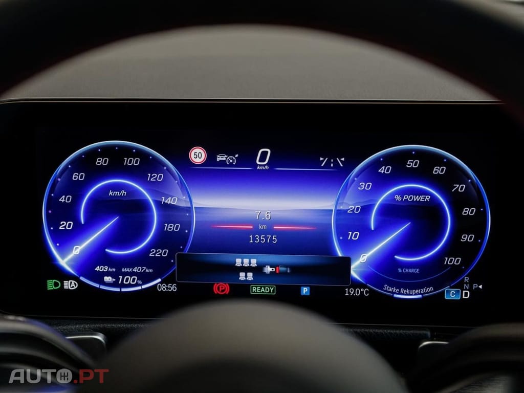 Mercedes-Benz EQB 300 4M AMG I.V.A DEDUTÍVEL 