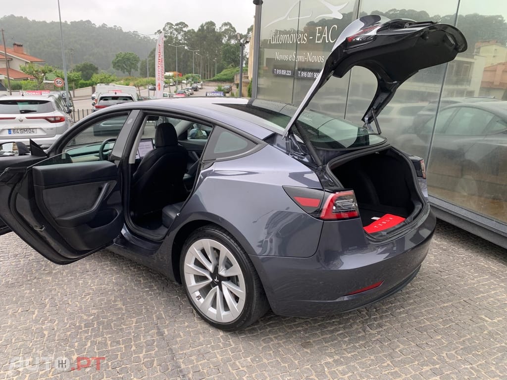 Tesla Model 3 Long-Range Dual Motor AWD