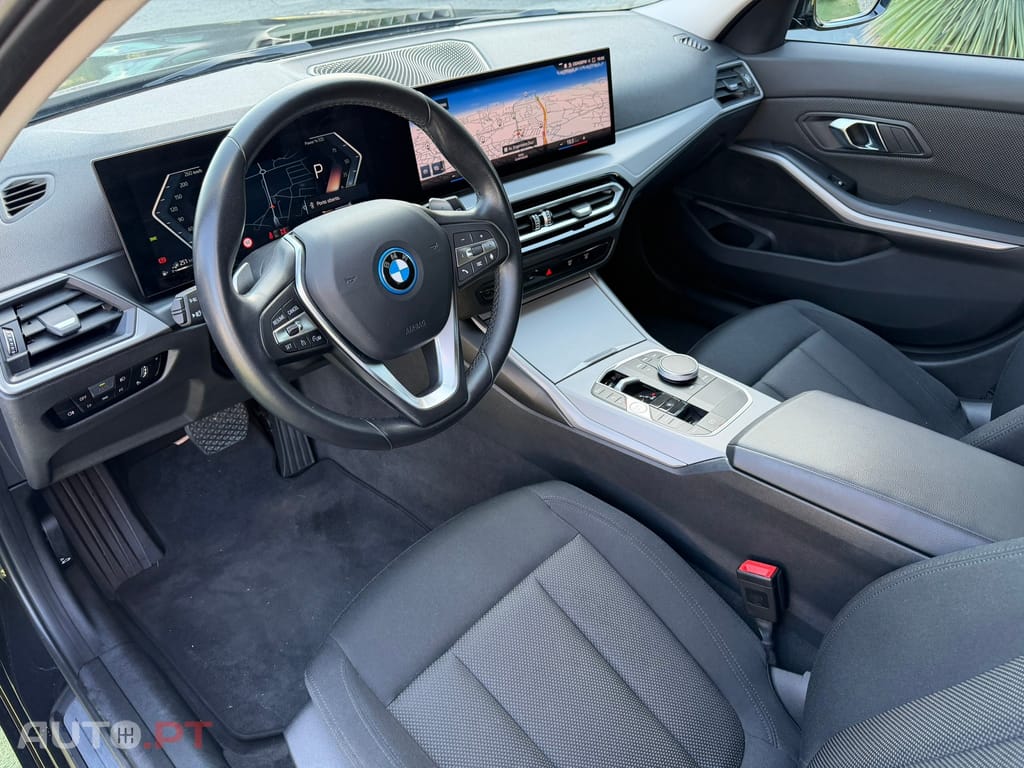 BMW 320 e Auto