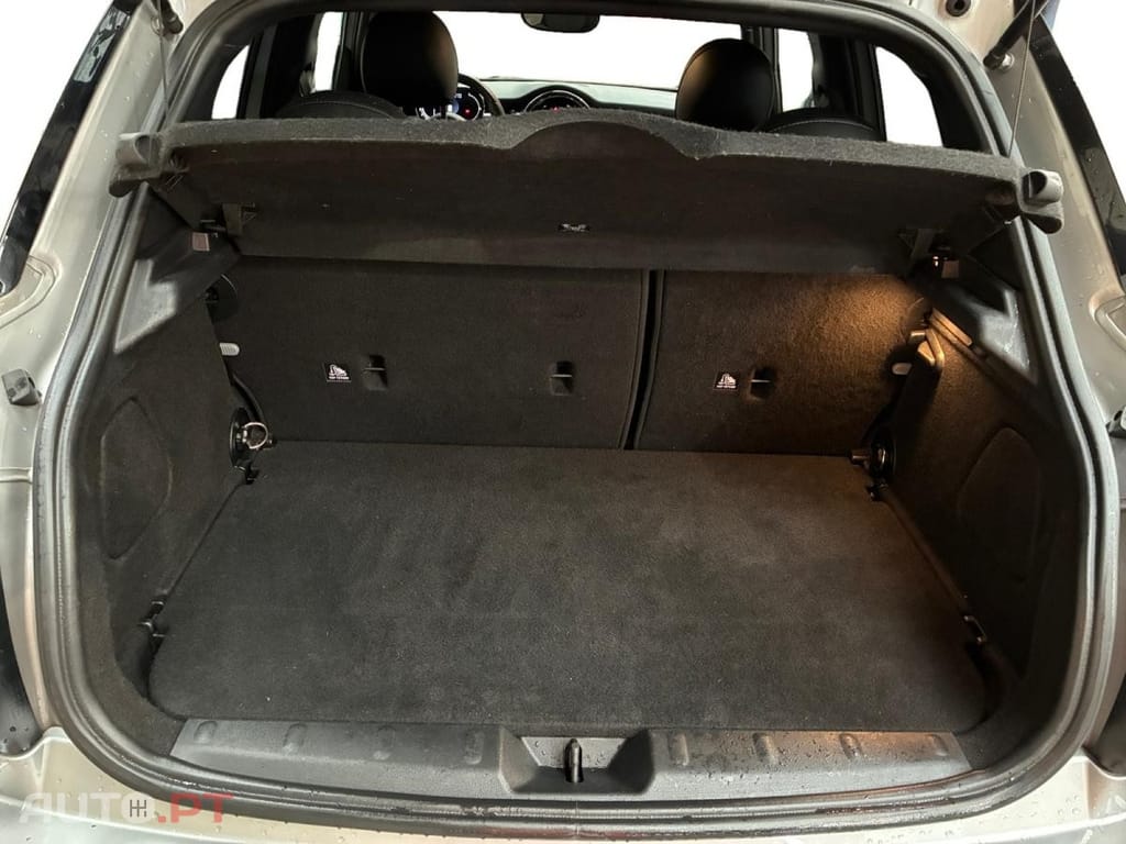 MINI Cooper Essential