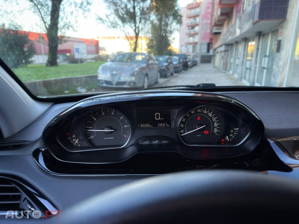 Peugeot 208 PureTech 82 Start & Stop Active