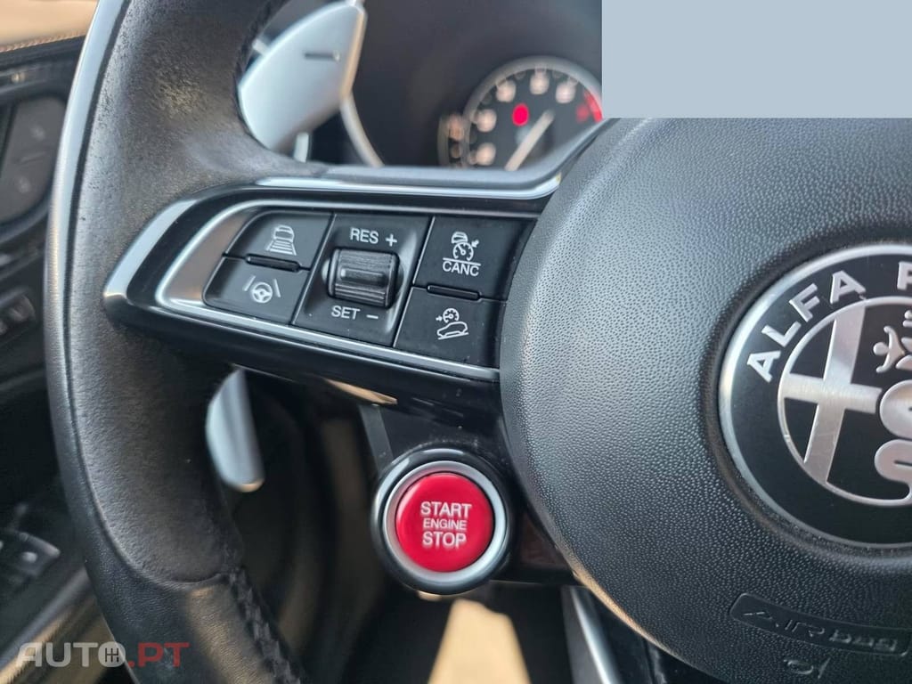 Alfa Romeo Stelvio 2.9 T Quadrifoglio V6