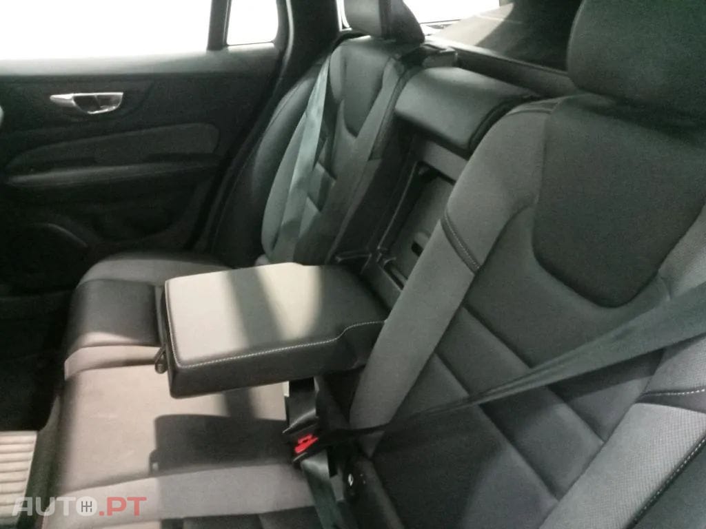 Volvo V60 2.0 T6 AWD TE R-Design