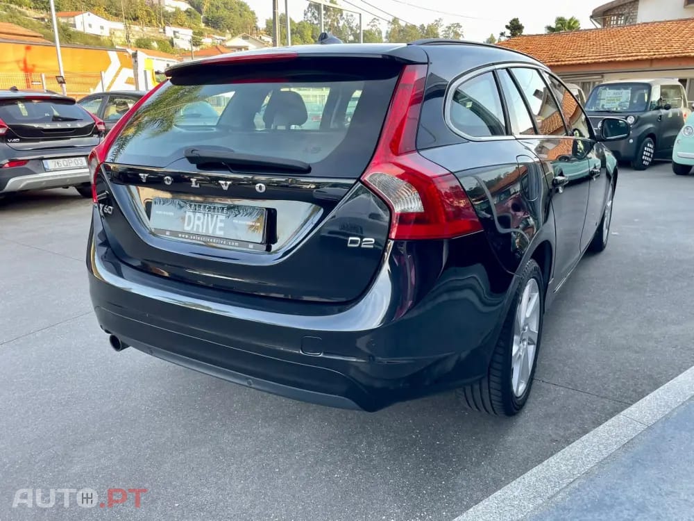 Volvo V60 1.6 D2 Drive Momentum Powershift Start/Stop