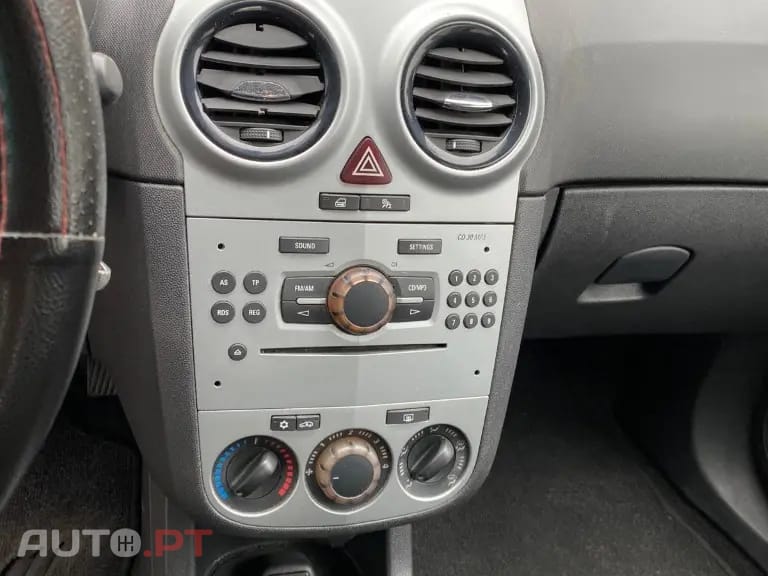 Opel Corsa 1.2 Enjoy