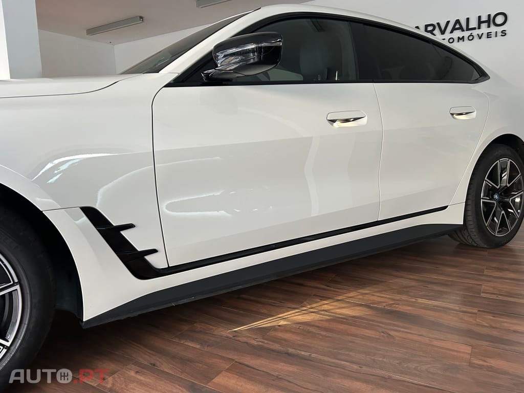 BMW i4 eDrive35 Pack Desportivo M
