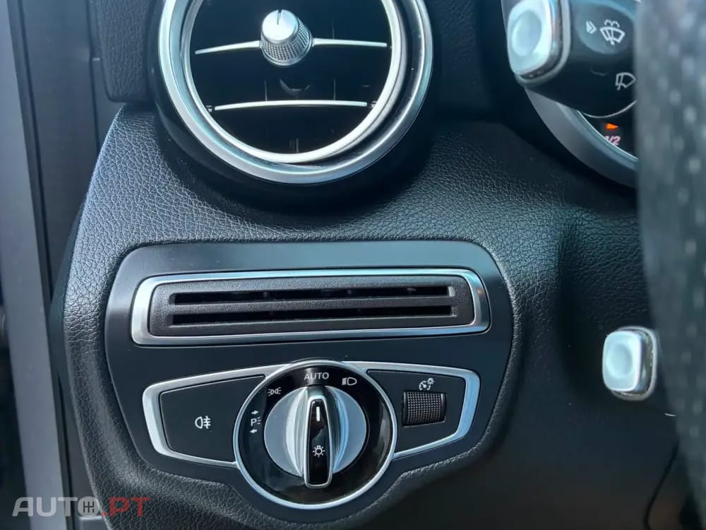 Mercedes-Benz C 300 De  HYBRID BLUE TEC AMG LINE