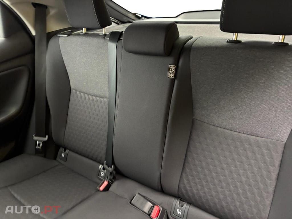 Toyota Yaris 1.5 Hybrid Dynamic Business + Stage Academy