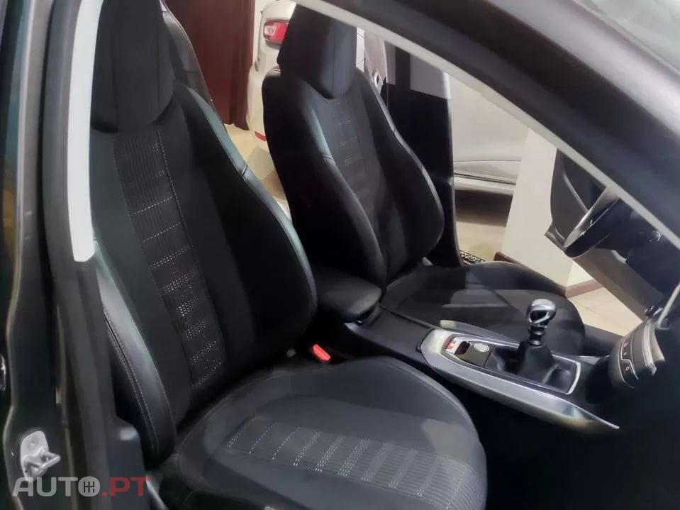 Peugeot 308 1.2 PureTech Style