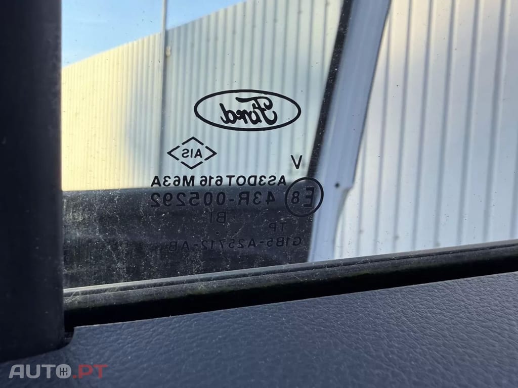 Ford KA 1.2 Ti-VCT White & Black Edition