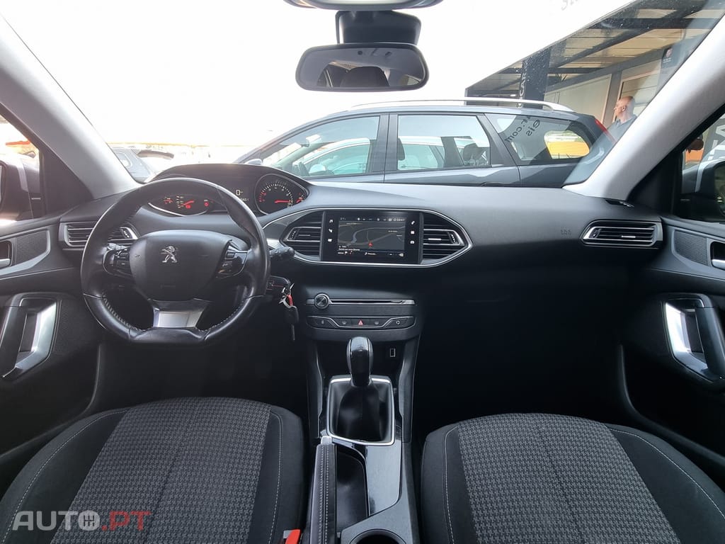 Peugeot 308 SW 1.2 PureTech Style