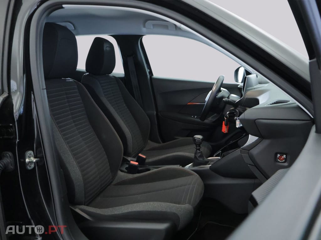 Peugeot 2008 1.2i Active