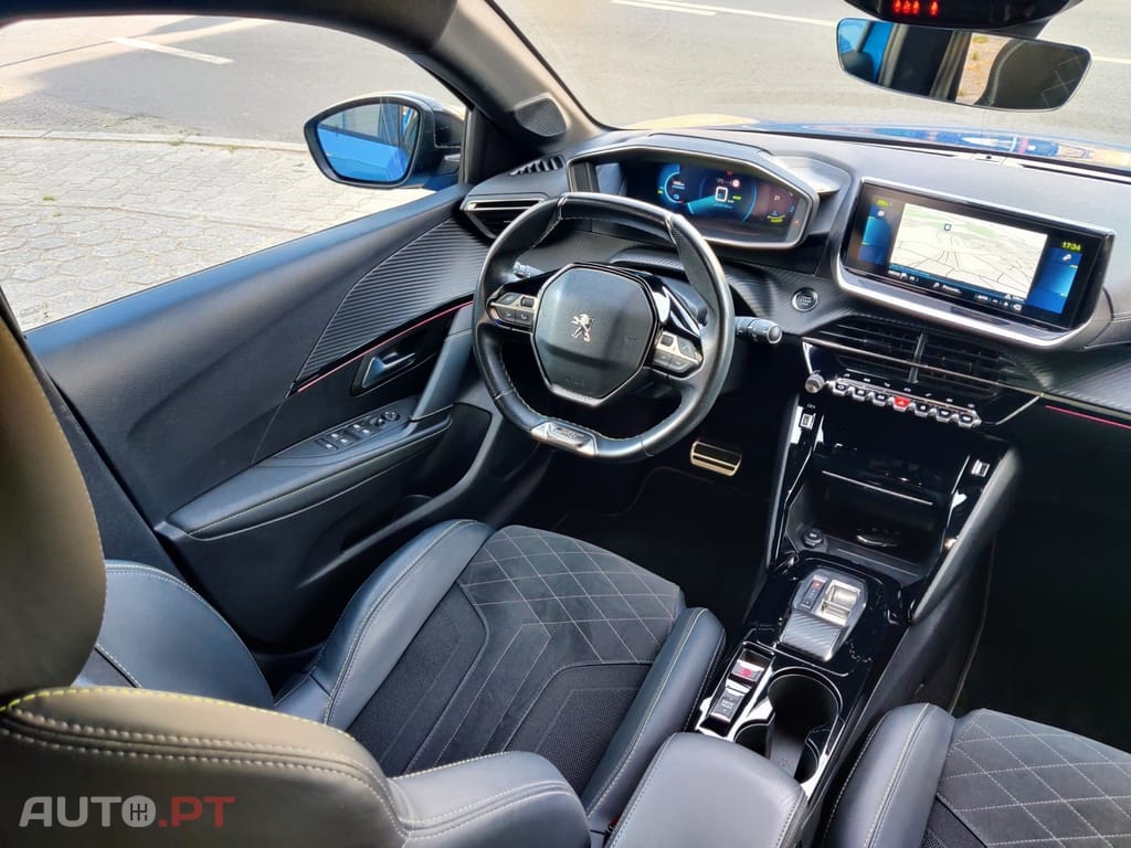 Peugeot E-208 50 kWh GT
