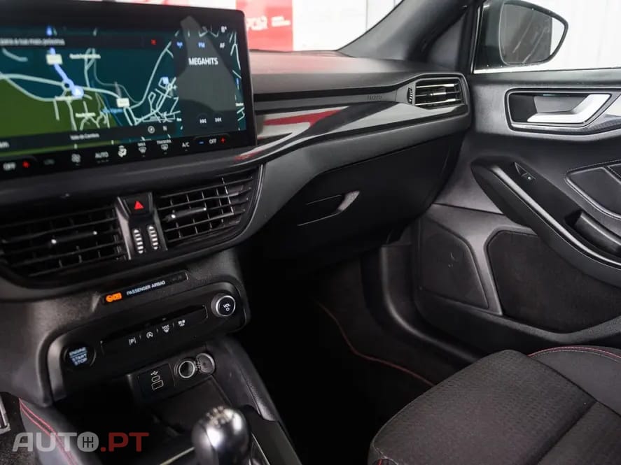 Ford Focus SW 1.0 EcoBoost ST-Line