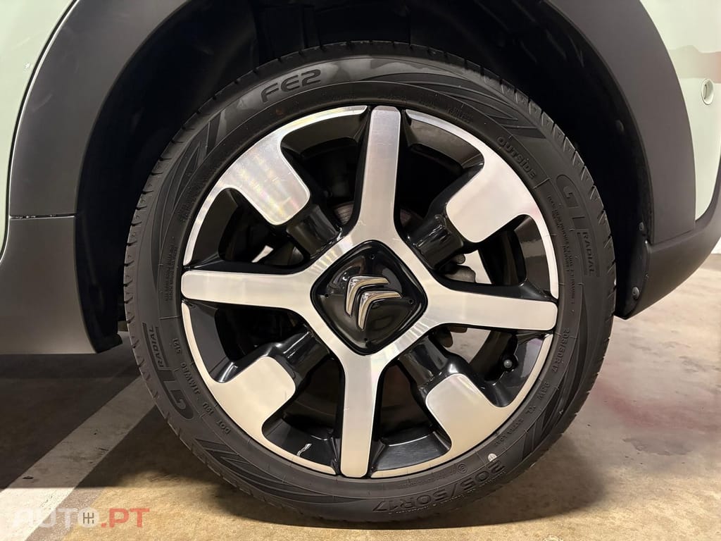 Citroen C3 1.2 PureTech Shine EAT6