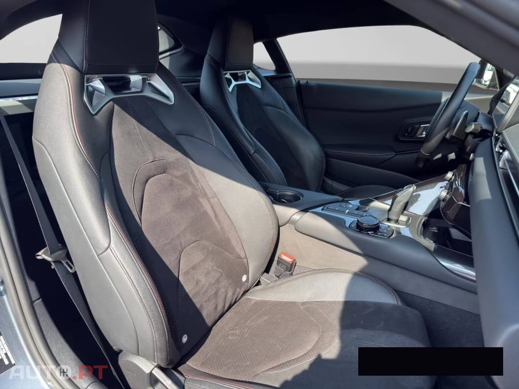 Toyota Supra 2.0 Dynamic