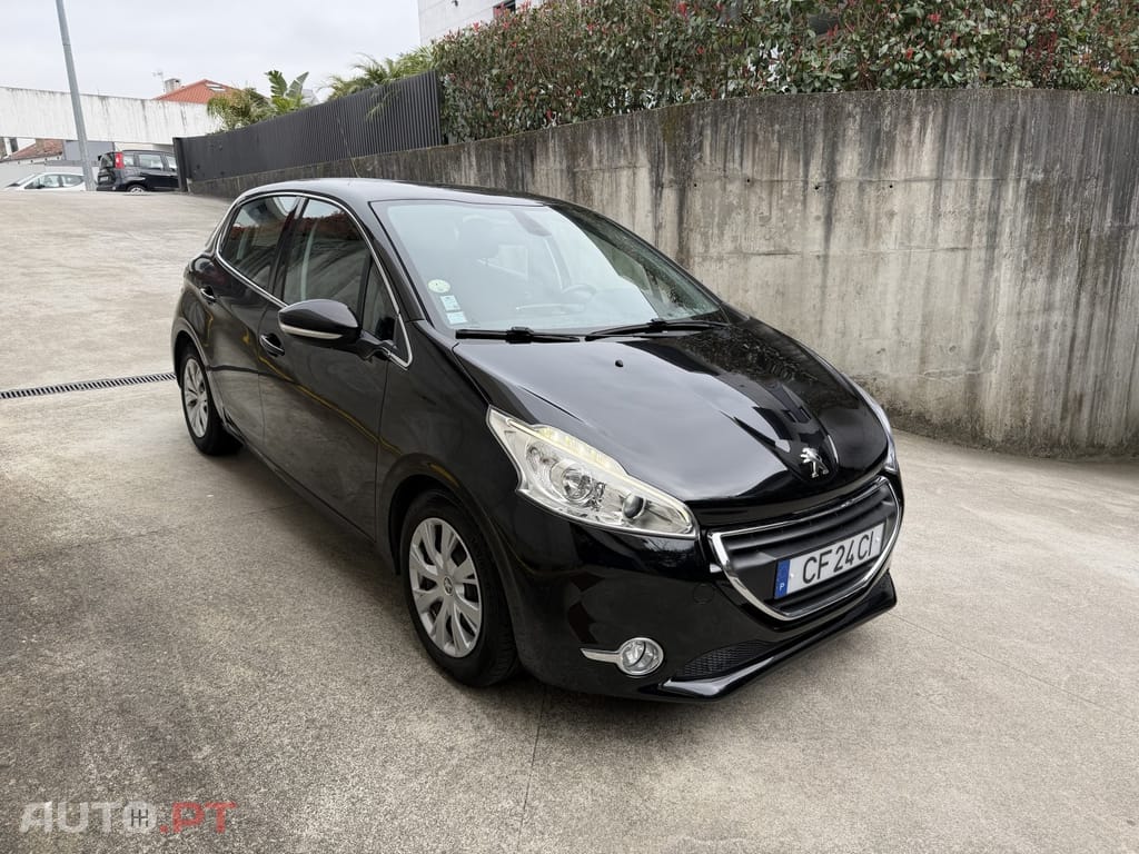 Peugeot 208 1.6 e-HDi Allure