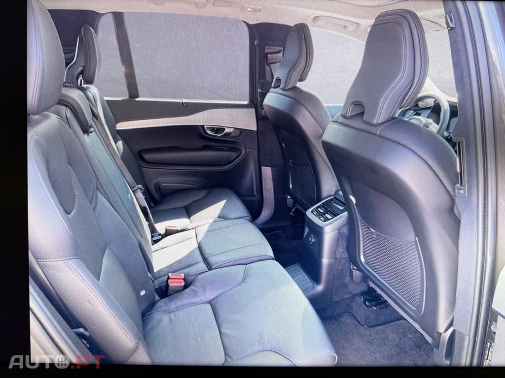 Volvo XC90 2.0 T8 PHEV Ultimate Dark AWD