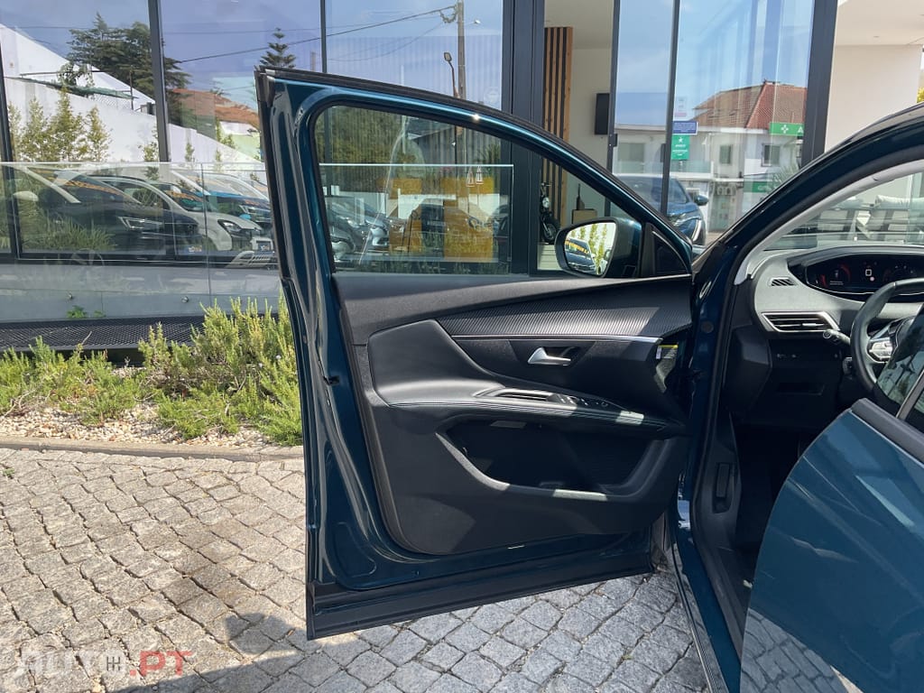 Peugeot 5008 1.5 BlueHDi Allure