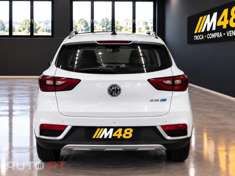 MG ZS EV 44.5 kWh Luxury
