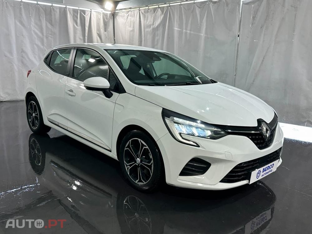 Renault Clio 1.6 E-Tech Intens