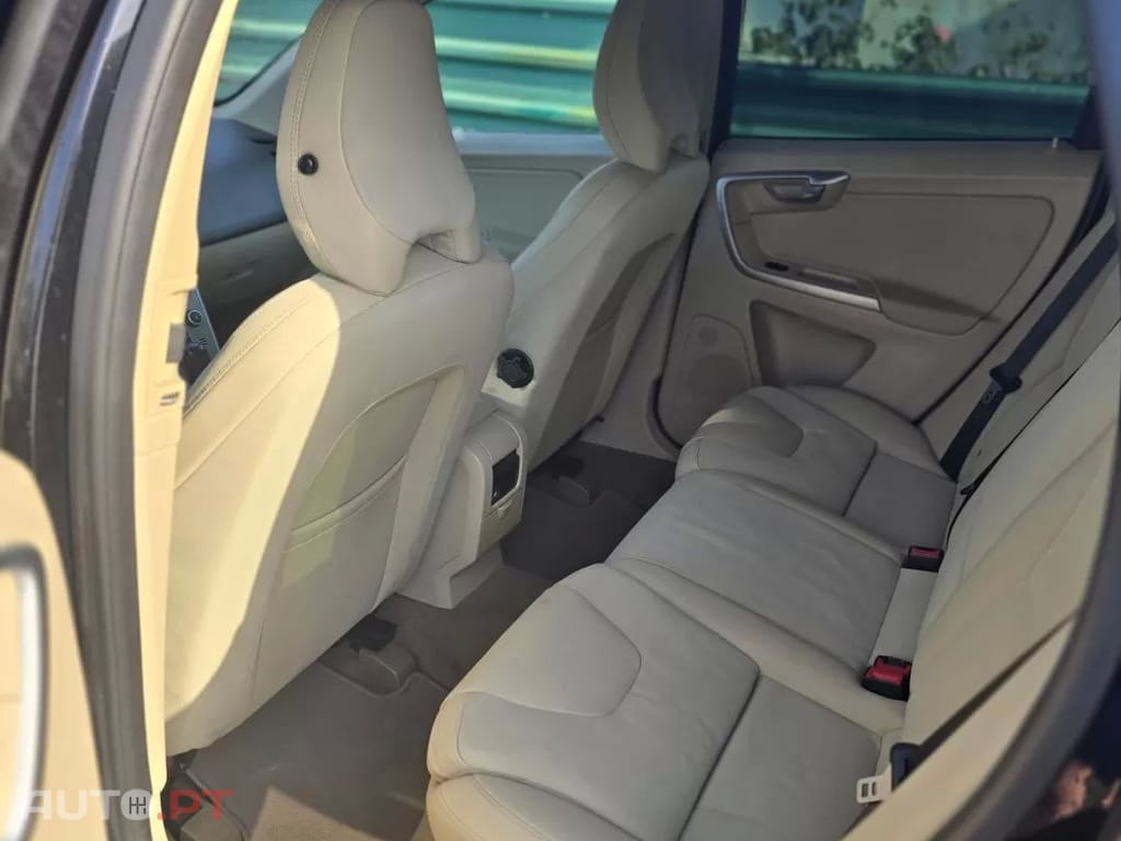 Volvo XC60 2.4 D Momentum Geartronic