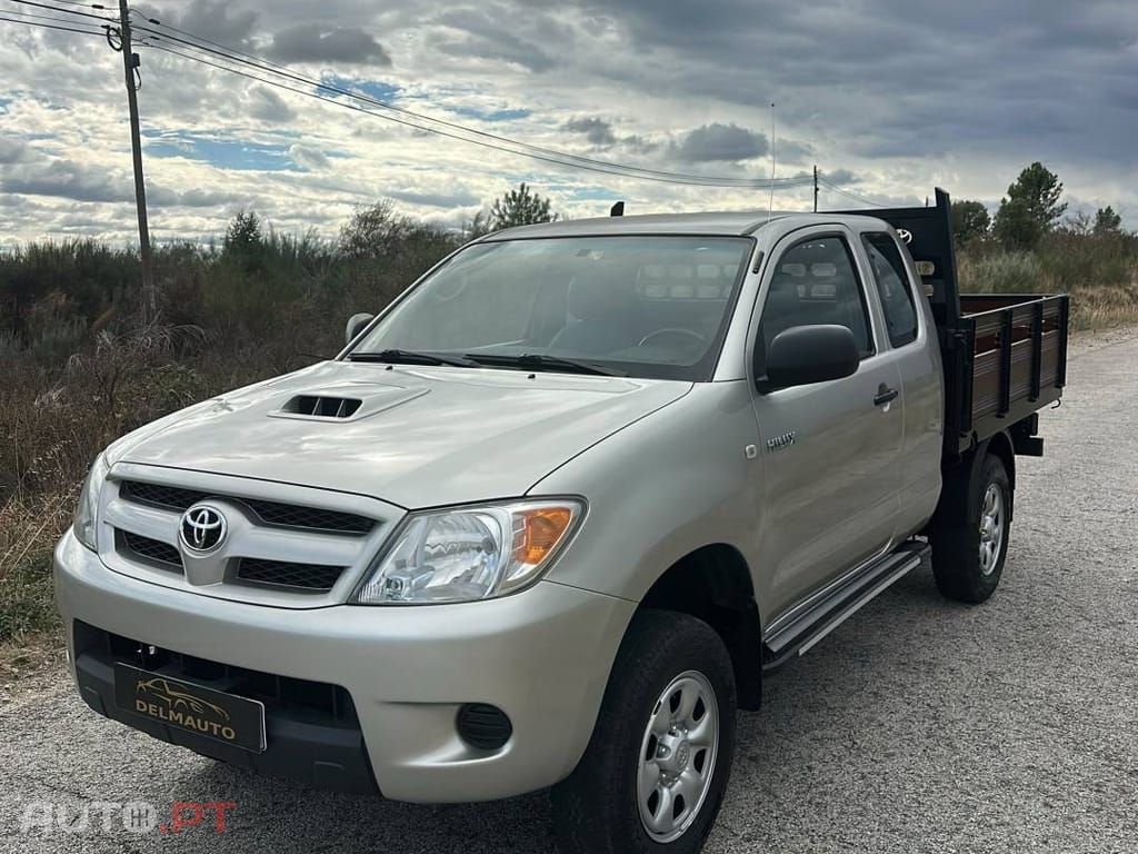 Toyota Hilux 2.5 D-4D 4WD CE