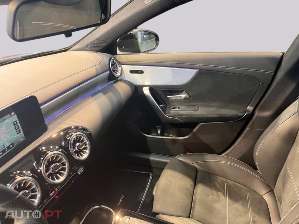 Mercedes-Benz CLA 250 e Coupé AMG I.V.A DEDUTÍVEL 