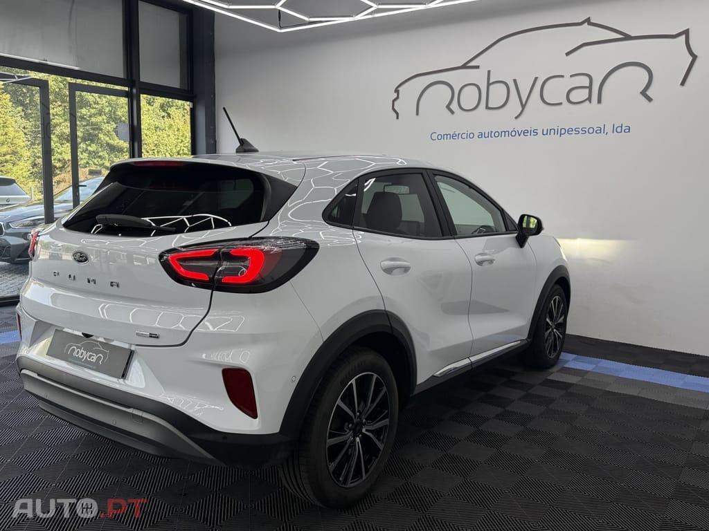 Ford Puma 1.0 EcoBoost MHEV Titanium Design