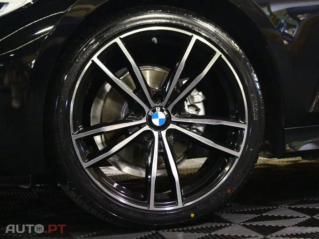 BMW 318 d Line Sport Auto