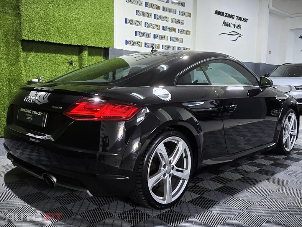 Audi TT 2.0 TFSI quattro S-line S tronic