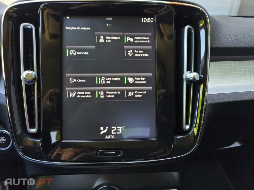 Volvo XC40 2.0 D3 Momentum Plus