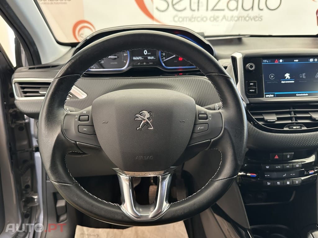 Peugeot 2008 1.2 PureTech Allure