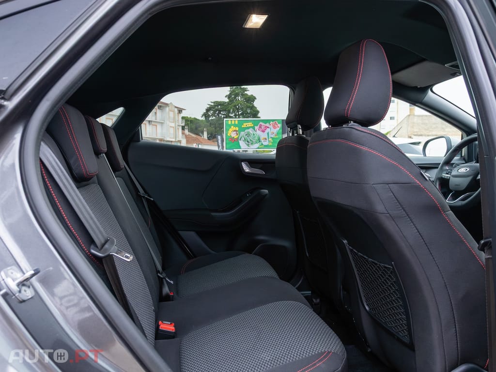 Ford Puma 1.0 EcoBoost MHEV ST-Line