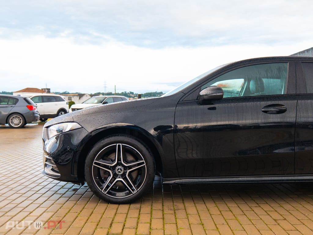 Mercedes-Benz A 250 e 8G-DCT AMG Line