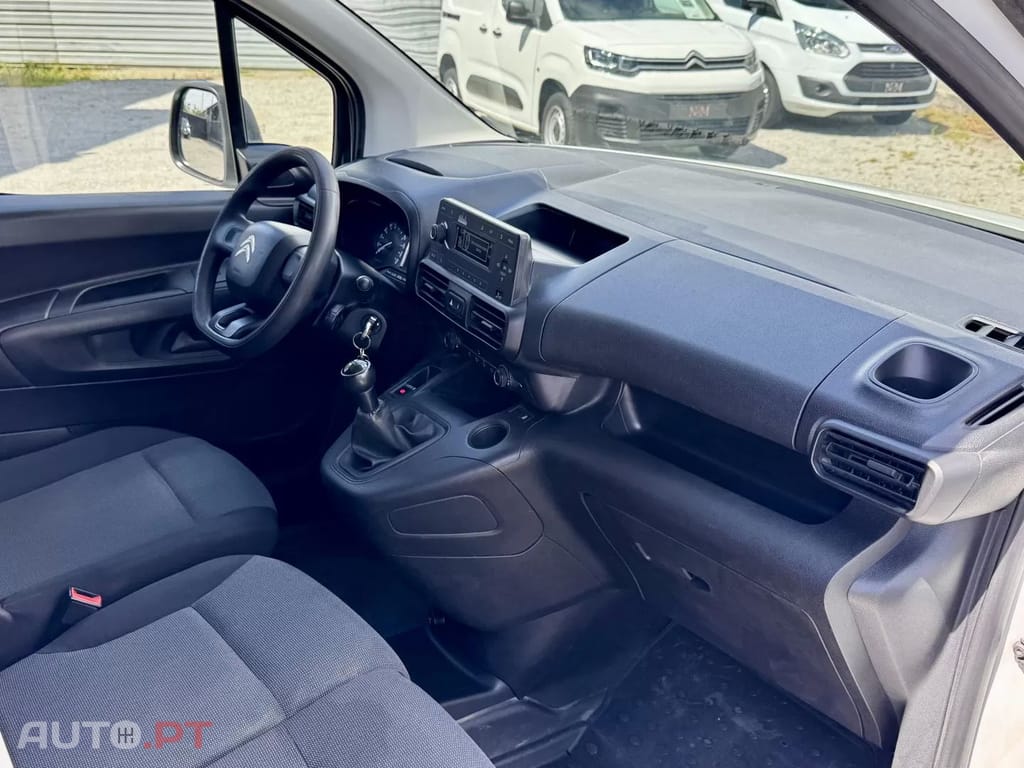 Citroen Berlingo 1.5 HDi FIBRADA - 3 Lugares